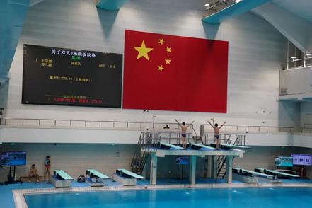 中国跳水队举行队内测验，老将新秀期待世锦赛展身手