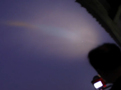 火箭划出宇宙级好运云