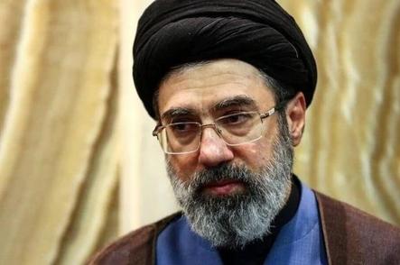 伊朗方面再披露最高领袖穆杰塔巴受伤细节