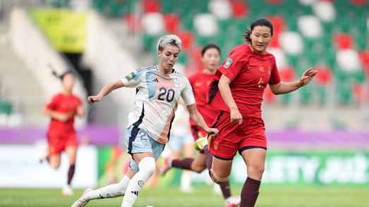 中国U20女足1-3负于西班牙 以小组第三名晋级淘汰赛